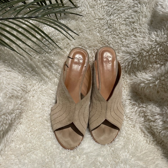 JOIE suede chunky wooden heel sandals - Picture 4 of 8